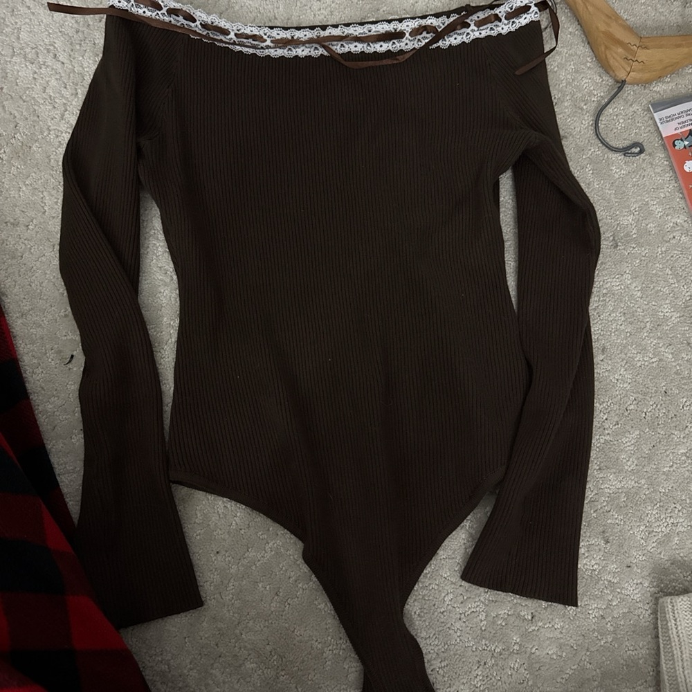 Elegant Brown Lace Trim Bodysuit
